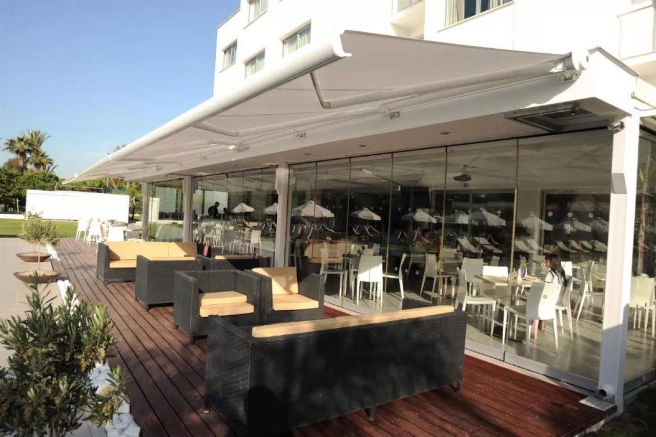 Frixos Suites Hotel Apts Oroklini Eksteriør bilde