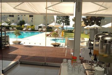 Frixos Suites Hotel Apts Oroklini Eksteriør bilde